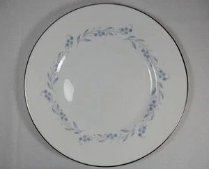 Royal Worcester Bridal Wreath Dinner Plate - Picture 1 of 1