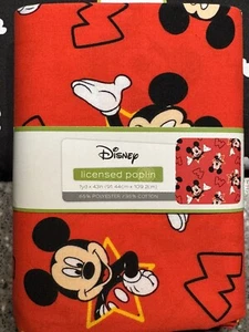 Tessuto Disney Topolino e Stelle Rosso - Popeline - Pretagliato 1 iarda - Foto 1 di 1