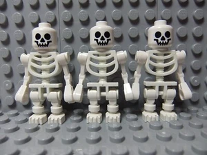 Set di tre minifigure Lego scheletro - Foto 1 di 1