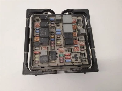 14 15 CADILLAC CTS Fuse Box Engine Without Precrash System 22953293  - Image 1 of 4
