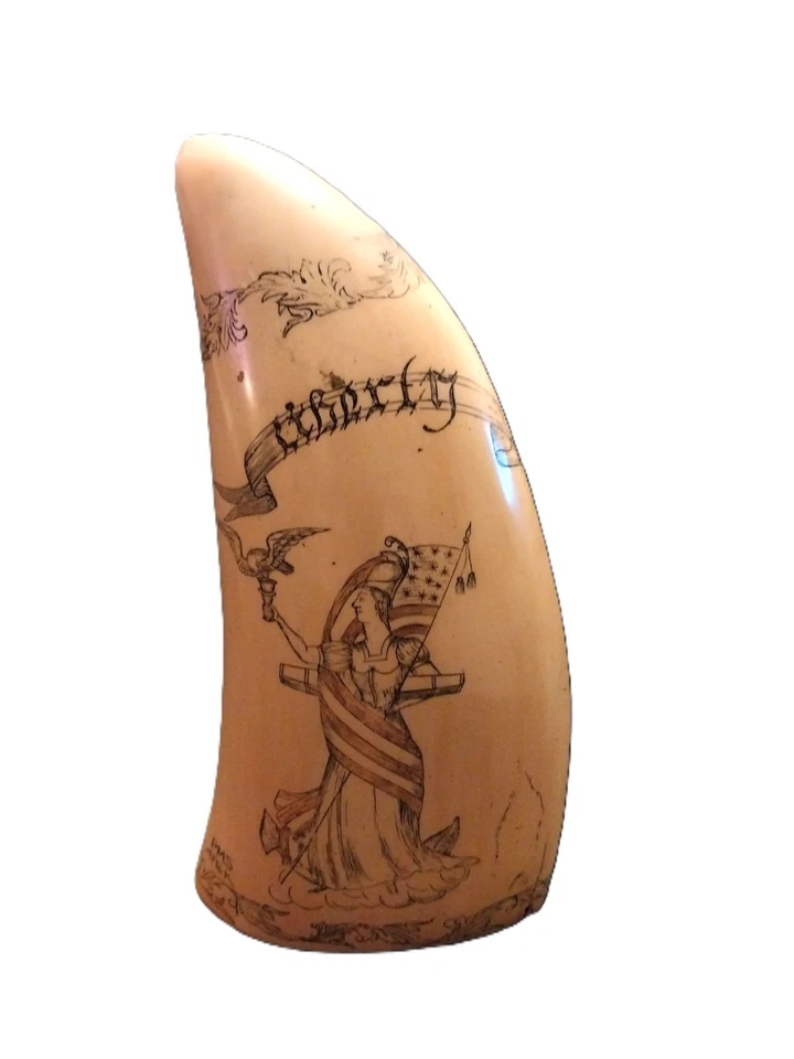 Réplica marítima de diente de ballena de imitación marfil "Libertad" Foto 1 de 4