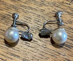 925 Sterling Silver White Pearl Stud Earrings - Free Shipping - Picture 1 of 4