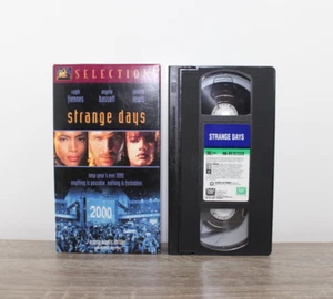 Strange Days (VHS 1996) Angela Bassett, Juliette Lewis, Tom Sizemore Sci-Fi Film - Imagen 1 de 6