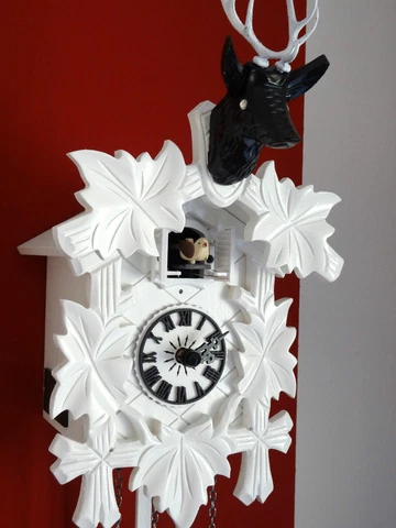 cuckoo clock black forest quartz german wood batterie clock handmade new white Cover