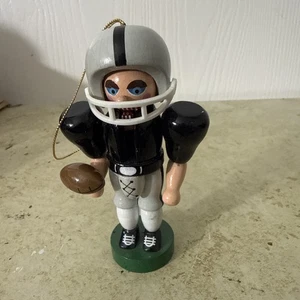 NFL Oakland Raiders Nussknacker 4,25" - Bild 1 von 6