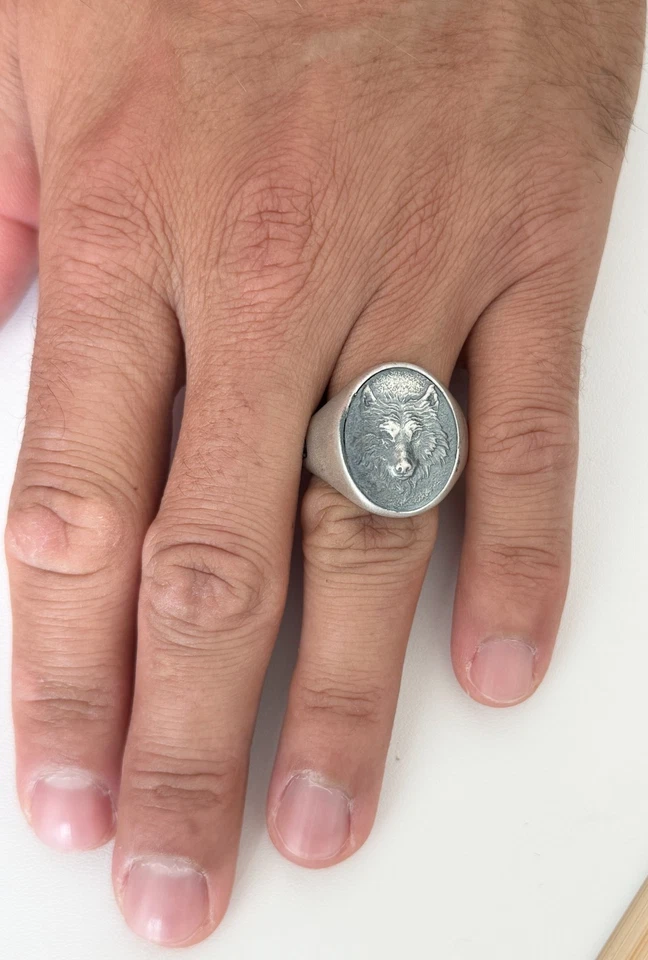 David Yurman Wolf Petrvs Signet Sterling Silver Men's Ring Band Size 9US - Image 1 of 4