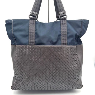 Bolso de Mano Bottega Veneta Intrecciato Nylon Cuero Marrón Azul Marino Para Hombre De Japón Foto 1 de 4