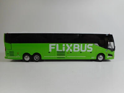 Repliche Iconiche 1:87 PREVOST X3-45 Autobus FLIXBUS Verde USA - Immagine 1 di 4