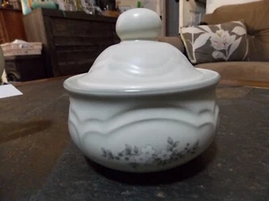 Pfaltzgraff Erbstück Rentner - grau Zuckerdose mit Deckel, EUC Vintage Floral - Bild 1 von 5