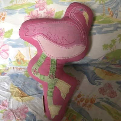 Almohada de flamenco Pottery Barn Kids Surfside Beach Island Surf Gingham rosa  Foto 1 de 4