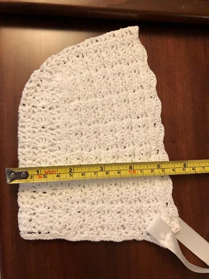 Vintage Handmade white crochet baby bonnet - Image 1 of 4