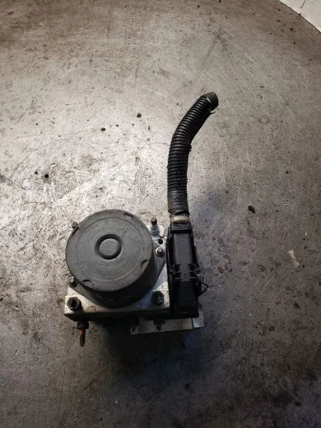 Bomba de peça de freio antibloqueio excluindo Outback compatível com 07 LEGACY 1202543 - Imagem 1 de 4