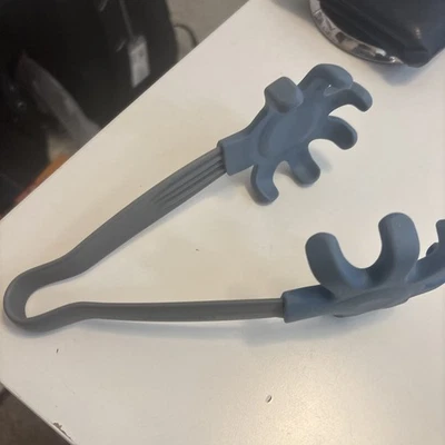 Farberware Classic 7” Tongs Plastic Silicone Grabber Ends EUC Free Shipping - Image 1 of 4