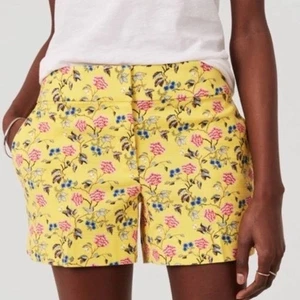 Ann Taylor LOFT The Yellow Floral Riviera Relaxed Fit Damenshorts Größe 2 - Bild 1 von 11