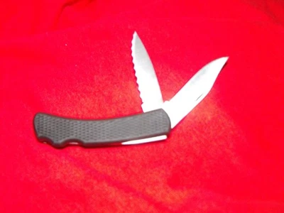 Camillus - (Schrade) Genuine USA made 2 LB blades, black rubber - U.S.A. - New - Image 1 of 4