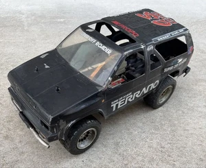 Kyosho Terrano 1/9 RC Auto Vintage 4WD Bausatz gebraucht unbestätigter Zustand - Bild 1 von 5
