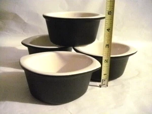 NUEVO JUEGO DE 4 PIEZAS DE CERÁMICA ANOLON VESTA RAMEKIN OFFSET ESTILO OVALADO MATE BLANCO Y NEGRO - Imagen 1 de 6