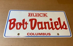 Placa de matrícula de refuerzo de concesionario de automóviles Bob Daniels Buick Columbus Ohio - Imagen 1 de 2