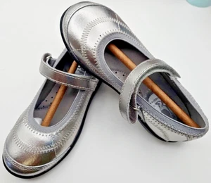 Hush Puppies Girls Shoes REECE Mary Jane Flat Pewter DRESS-UP Size 10 1/2 M - Picture 1 of 12