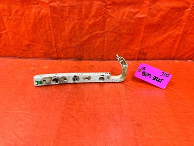 09-15 INFINITI G37 CONVERTIBLE - LEFT REAR BUMPER BRACKET RETAINER CLIP OEM 310 - Image 1 of 4