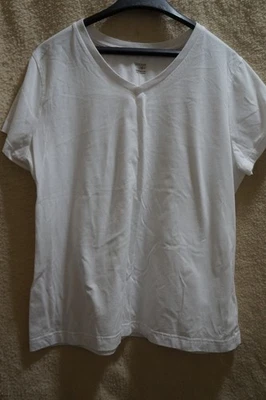 Camiseta para mujer 2X Danskin Now cuello redondo Foto 1 de 2