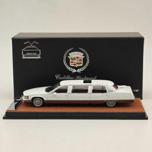 1/64 Cadillac Fleetwood extended edition White Alloy Diecast Models Car