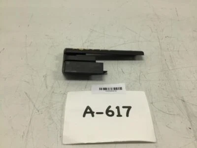 AUDI A8 2003 2010 cubierta de riel de asiento interior delantero derecho OEM+ Foto 1 de 4