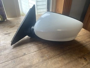 2010 - 2012 Honda Accord Crosstour Left Driver LH Door Mirror 9 Wire White OEM - Picture 1 of 8