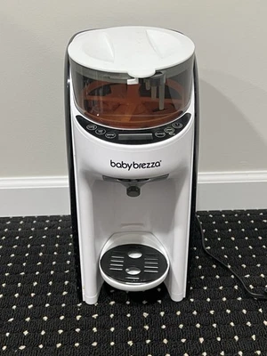 Dispensador avanzado de fórmula para bebé Baby Brezza Formula Pro probado Foto 1 de 4
