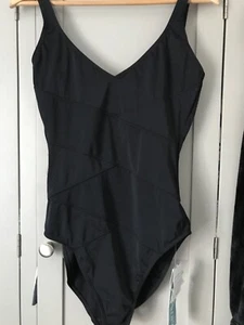 SEASPRAY LONG LENGTH BLACK SWIMSUIT NEW UK 18 NON WIRED NEW - Picture 1 of 5