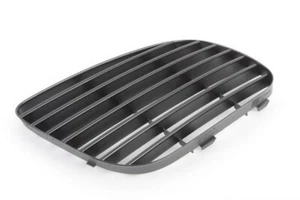 New Genuine PORSCHE Cayenne Turbo/S (2003-2006) Front Bumper O/S Right Grill OEM - Picture 1 of 1