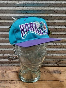 De colección NOS 1990s Charlotte Hornets Wave G Gorra Snapback Gorra Gorra NBA con Etiquetas  - Imagen 1 de 16