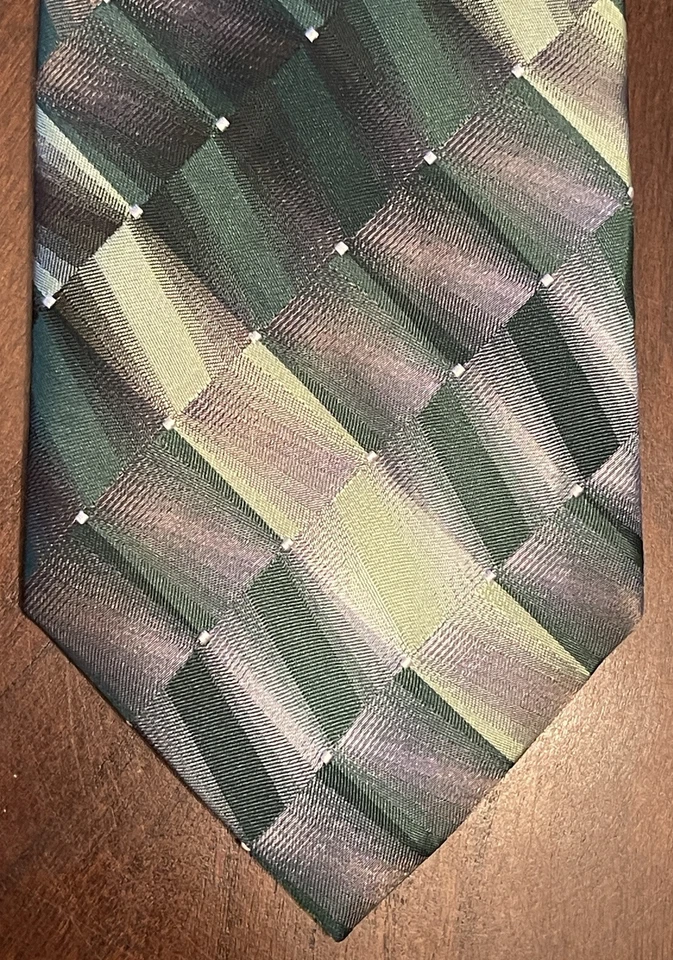 Van Heusen Green Gray 58% Silk 42% Polyester Men’s Neck Neck Tie Made In China - Image 1 of 4