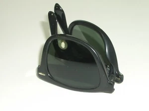 VINTAGE B&L RAY BAN W0670 BLACK G15 UV CRYSTAL FOLDING WAYFARER SUNGLASSES - Picture 1 of 7