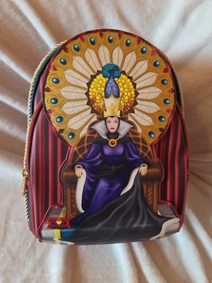 Mini Mochila Loungefly Disney Blancanieves Reina Malvada Trono  Foto 1 de 4