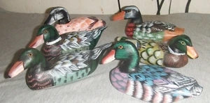 Hand Carved Wood Ducks (6) Colorful. vintage - Bild 1 von 9