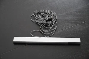 WII AND WII U WIRED SENSOR BAR - Picture 1 of 2