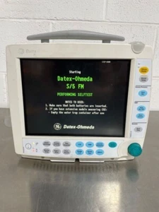 GE S/5 F-FM-00 Patient Monitor - Picture 1 of 4