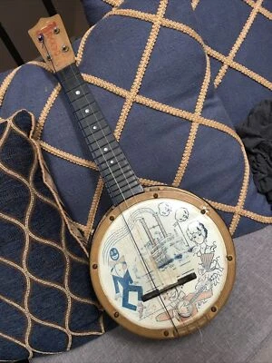 Mastro Banjo  Vintage Rare Small Plastic River Show Boat Banjo.  - Image 1 of 4