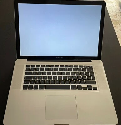 MacBook Pro 15.4" (Mid-2009) 2,66GHz, Ram 8GB HD 500GB Colore Argento - Immagine 1 di 4