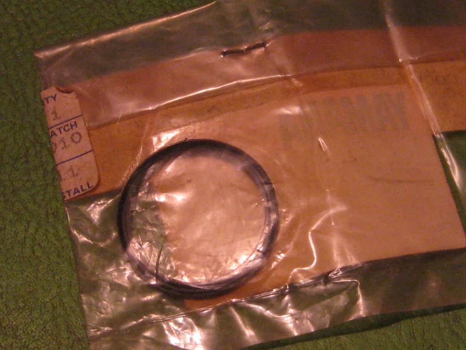 YAMAHA XS360 XS400 500 XS650 750 XS1100 SR500 PETCOCK O-RING OEM # 1J7-24534-00 - Image 1 of 1