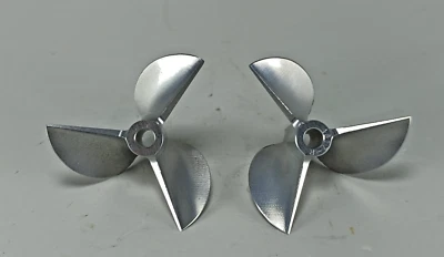 VXP A4017/3 40mm 1.7p 3/16" Lifting Prop Left & Right for Twin Catamaran Hydro - Image 1 of 3