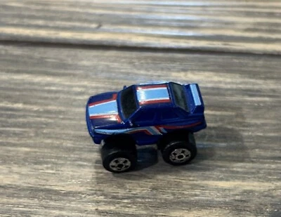 Road Champs Micro Mini Monster Ruedas BMW M3 Máquinas Modelo Escala 1.25"  Foto 1 de 3