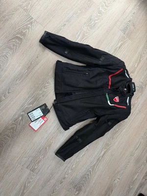 Chaqueta de moto Ducati Dainese para mujer talla 42 Foto 1 de 3