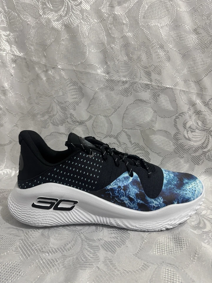 UNDER ARMOUR CURRY FLOTRO 4 BAIXO PRETO AZUL ÁGUA 13 3028115 001 STEPH YIN YANG - Imagem 1 de 1