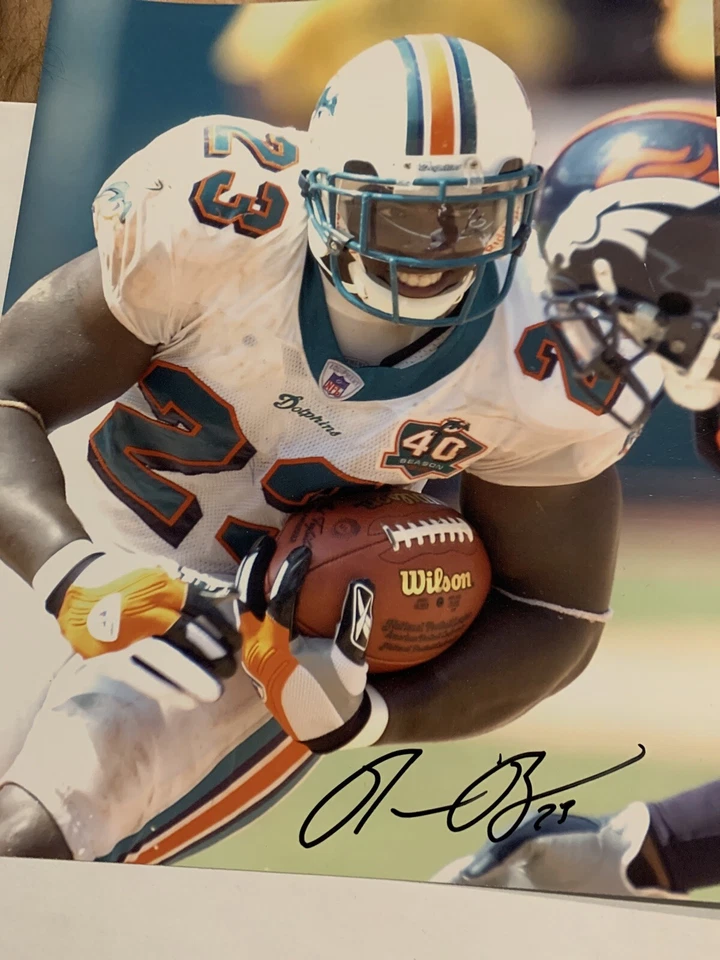 Фотография Ронни Брауна с автографом дельфинов Майами 8 x 10 дюймов - Изображение 1 из 1