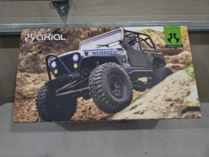 Axial 1/10 SCX10 III Jeep CJ-7 4X4 RTR Silver BRAND NEW SEALED BOX - Picture 1 of 9
