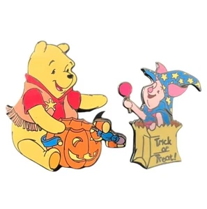 Disneyland Pooh & Piglet Halloween Pin set W/  Candy Corn Limited Edition Disney - Picture 1 of 2