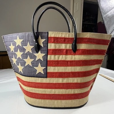 BOLSO DE MANO ROJO/BLANCO/AZUL BANDERA AMERICANA tejido pasto marino Madagascar Craft Co Foto 1 de 4