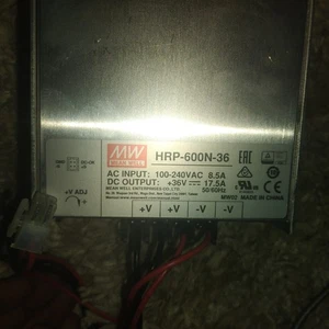 Fuente de alimentación conmutada Mean Well HRP-600N-36 AC/CC Entrada de CA: 100-240V AC, 8,5A  - Imagen 1 de 7